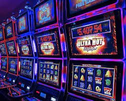 pusat4d slot game categories: slots, live-dealer tables, and sportsbook markets